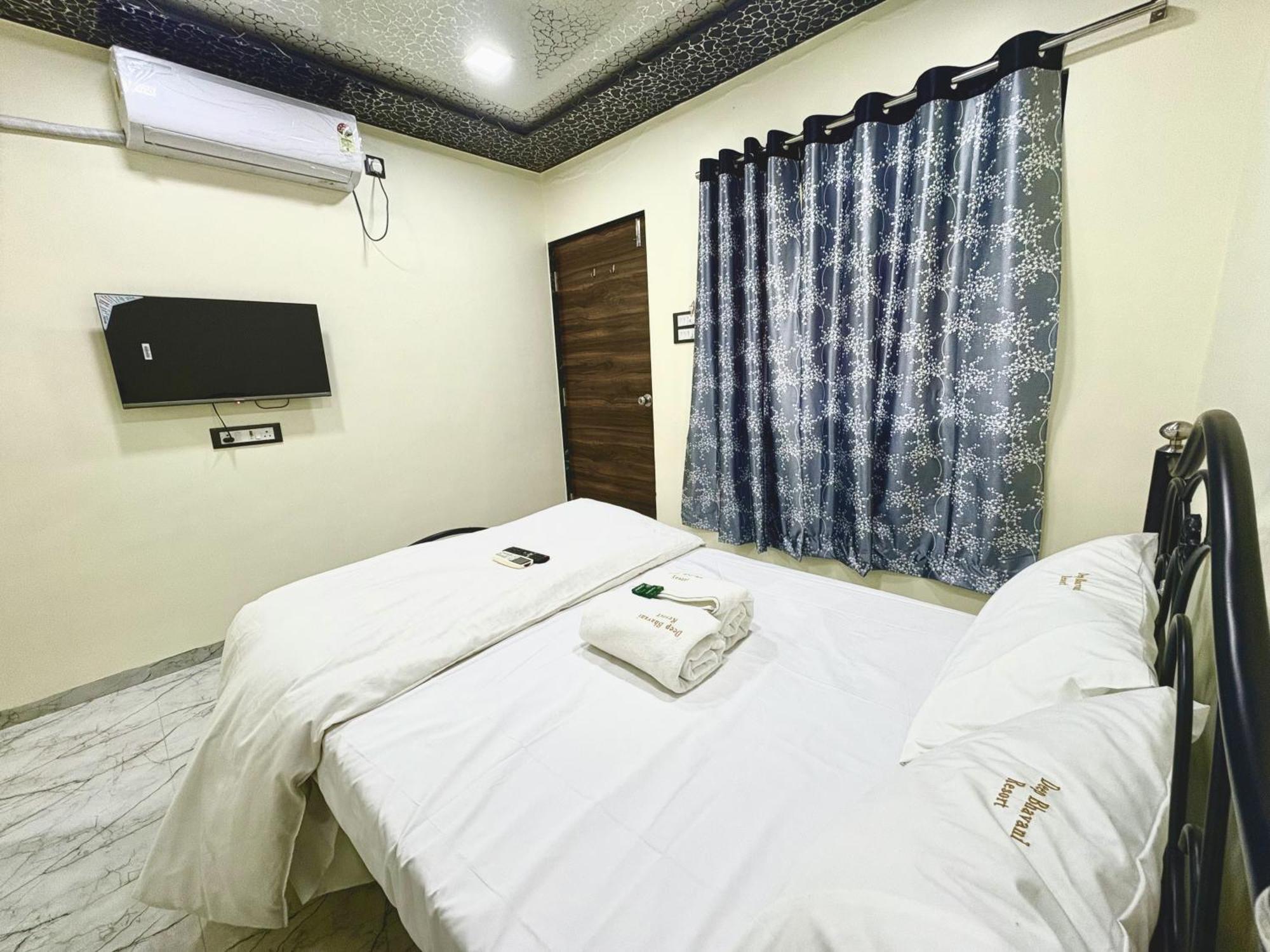 Deep Bhavani Resort Karjat Extérieur photo