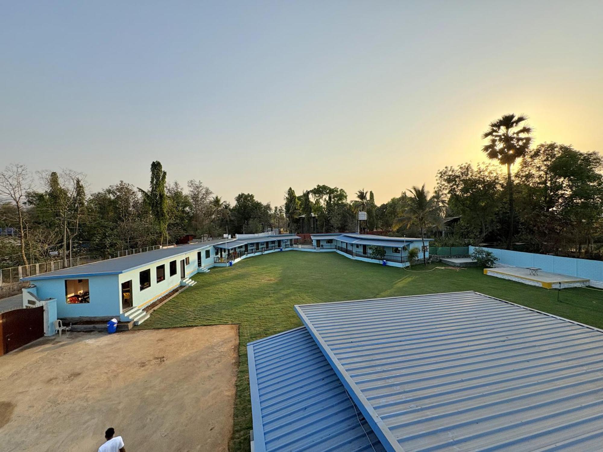 Deep Bhavani Resort Karjat Extérieur photo